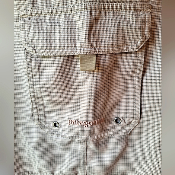 Patagonia Men's board shorts tan neutral plaid cargo - 35 - Picture 4 of 6
